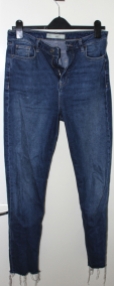 Topshop Binx Skinny Bright Blue Jeans: Current Price £3.50 http://www.ebay.co.uk/itm/Topshop-Binx-Skinny-Bright-Blue-Jeans-W30-L34-/322259164401?hash=item4b08249cf1:g:7kwAAOSwgmJX1TiQ